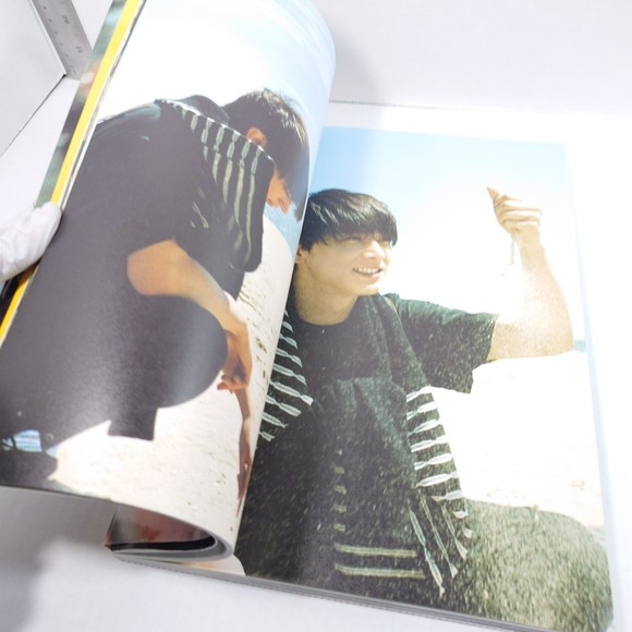Ryo Yoshizawa (Oryo) Photobook - Picture 7 of 12